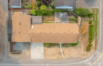 Arial shot of lot showing large side yard