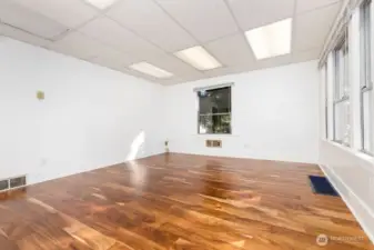 Entry Room/Living Room