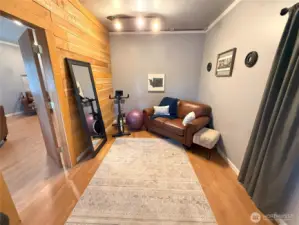 Bonus room