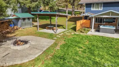 Back yard with all the extras!