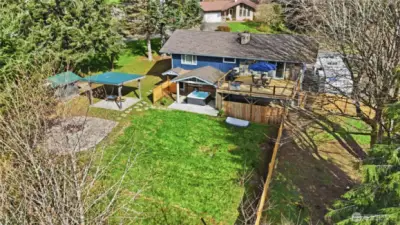 Ariel view of the back yard & dog run.