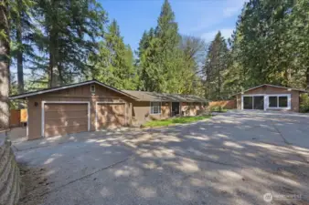 Front Exterior view from driveway