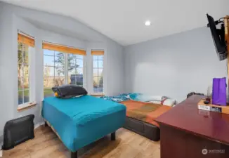 Front bedroom with bay window and gorgeous Mount Baker view.