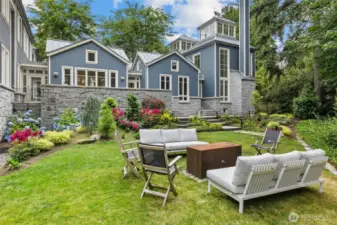 entertainment area with outdoor firepit