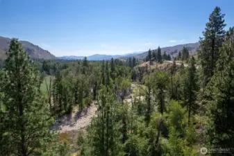 What a view! The beautiful Chewuch River Valley.