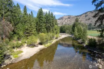 Watch the wildlife and enjoy your own private sanctuary.