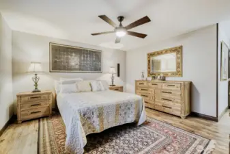 Primary Suite w/ 5 piece bathroom.