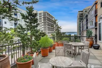 owners private deck with club room for  private parties