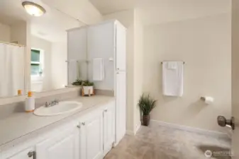 Primary suite