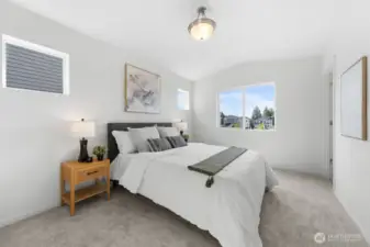 Photographs are for illustrative purposes only. Features, finishes, interior/exterior colors, landscaping and floorplan shown may vary from actual homes built.
