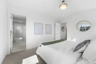 Photographs are for illustrative purposes only. Features, finishes, interior/exterior colors, landscaping and floorplan shown may vary from actual homes built.