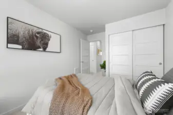 Photographs are for illustrative purposes only. Features, finishes, interior/exterior colors, landscaping and floorplan shown may vary from actual homes built.