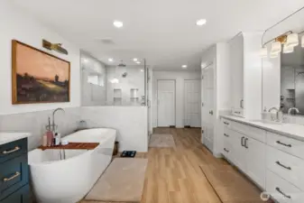 Looking back in the other direction, plenty of storage and dual walk-in closets.
