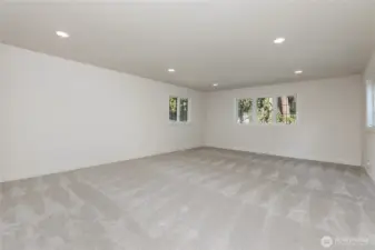 2nd large guest bedroom with walk in closet