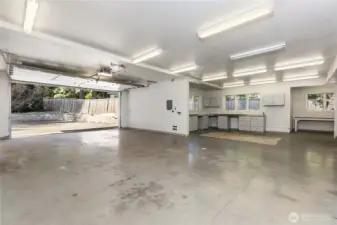 Interior of 4+ car mechanics garage with no vitural staging