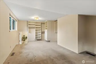 4th bedroom/bonus room above the garage