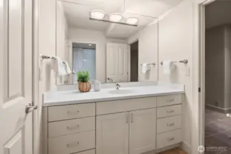 A three-quarter private bath, perfectly designed for guests, providing both convenience and comfort.