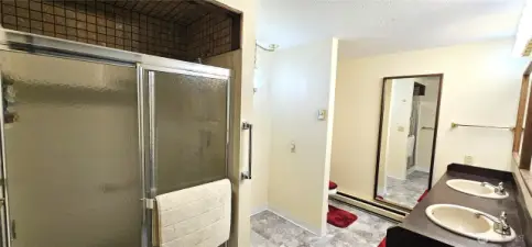 Primary bath