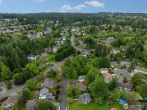 Prime Puyallup location, close to everything!