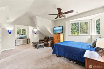 2nd floor bonus room