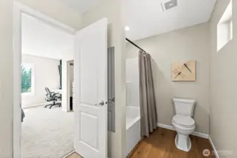 Ensuite private bathroom