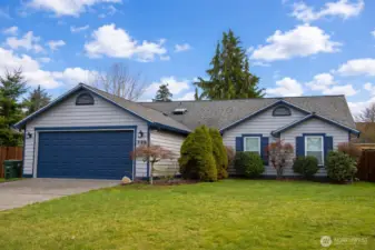 Beautifully maintained rambler in Mukilteo School District!