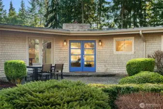 Yes, it really is this welcoming and magical!