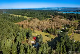 Cascade Mountains are about 2 hours away!