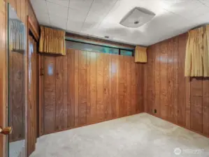 Downstairs Bedroom 4