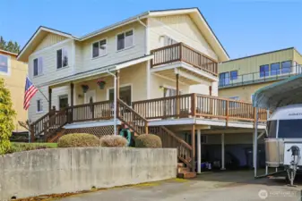 Multiple view decks.  RV parking too!