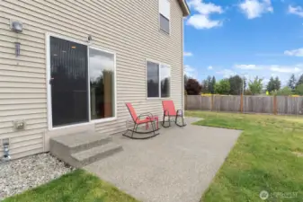 Just off the kitchen slider, you'll find a patio that's perfect for summer BBQs and outdoor entertaining.