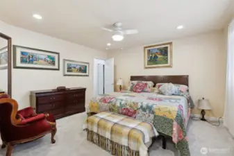 Master Bedroom Picture #2
