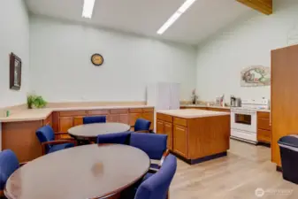 Clubhouse kitchen and dining area make hosting community events a breeze