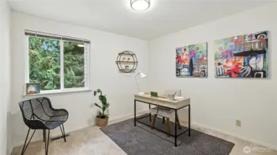 Enjoy this versatile upstairs room with brand new carpets and lighting, ideal for a home office, guest bedroom, playroom, or whatever suits your needs. With great natural light and open space, it’s ready to be tailored to your lifestyle