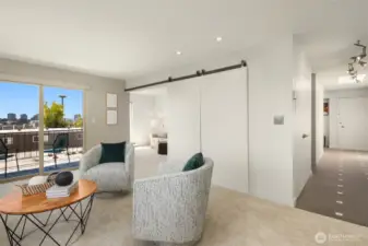 Living room and covered deck with amazing 270° view