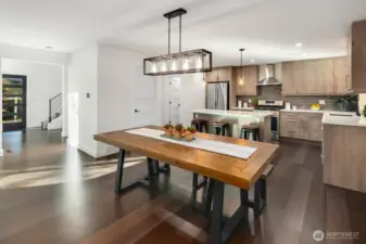 main level dining area