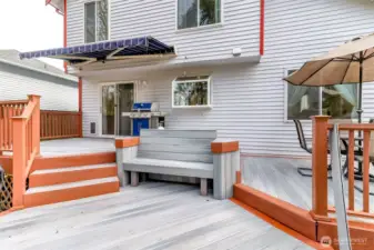 Tri-level deck with built in bench