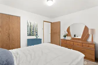 Nicely sized bedroom. The bathroom is right across the hall.