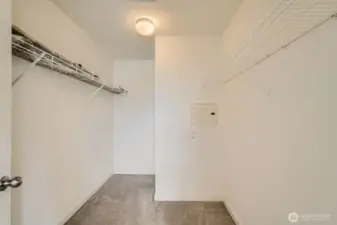 Walk in closet