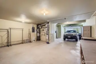 Large oversized garage