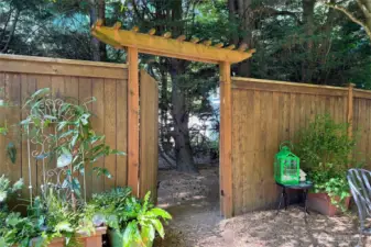 Trail lead to both Elementary and Middle school as well as to the common area and heated pool.