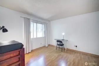 Large 4th bedroom on main level