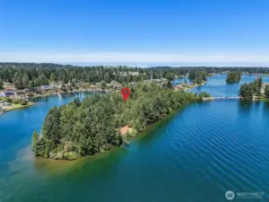 Private community trail and dog park, on the lake!