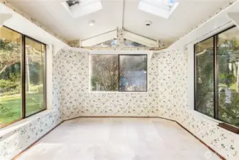 Eating Nook in Kitchen