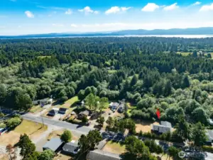 Close to Willapa Bay, just a quick drive away.