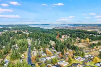 Enjoy easy access to the freeway.