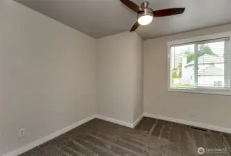 Additional bedroom no. 1 -