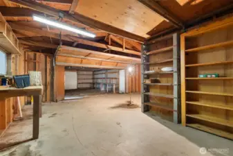 Workshop & garage space
