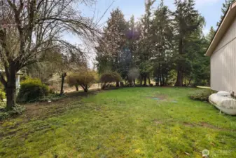 Endless possibilities to utilize these 2.5 acres