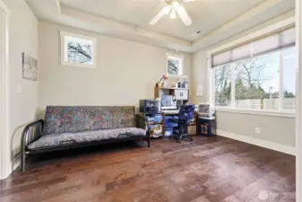 Main Floor-2nd Primary suite